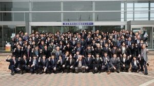 新日本ビルサービス第33期スタートアッ研修会 ビ ジ ョン2030へ躍動しよう!!生涯青春! !2025年4月18日（金）